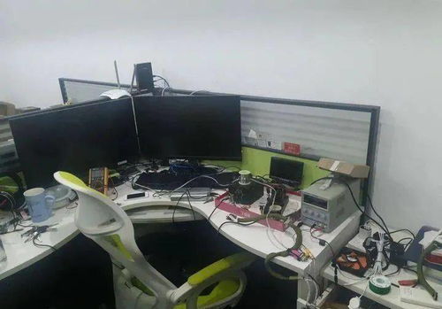 嵌入式物聯(lián)網(wǎng)硬件開(kāi)發(fā)工程師的工作臺(tái) 當(dāng)硬件與計(jì)算機(jī)網(wǎng)絡(luò)工程相遇